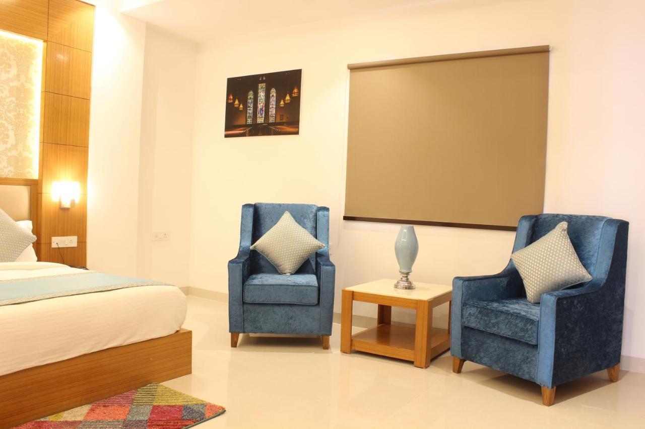 Hotel Transit International- Aerocity Delhi Airport ニューデリー エクステリア 写真