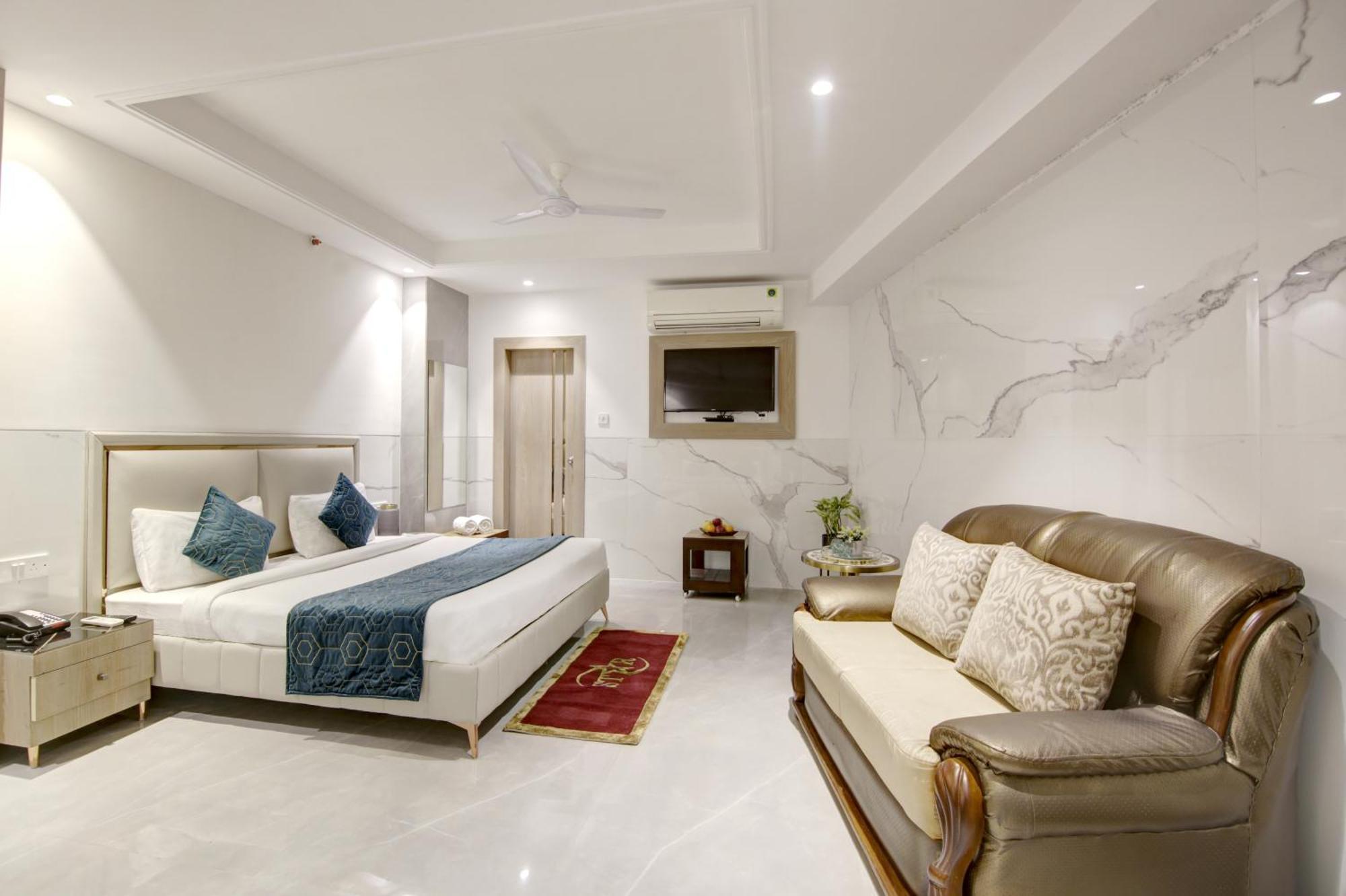 Hotel Transit International- Aerocity Delhi Airport ニューデリー エクステリア 写真