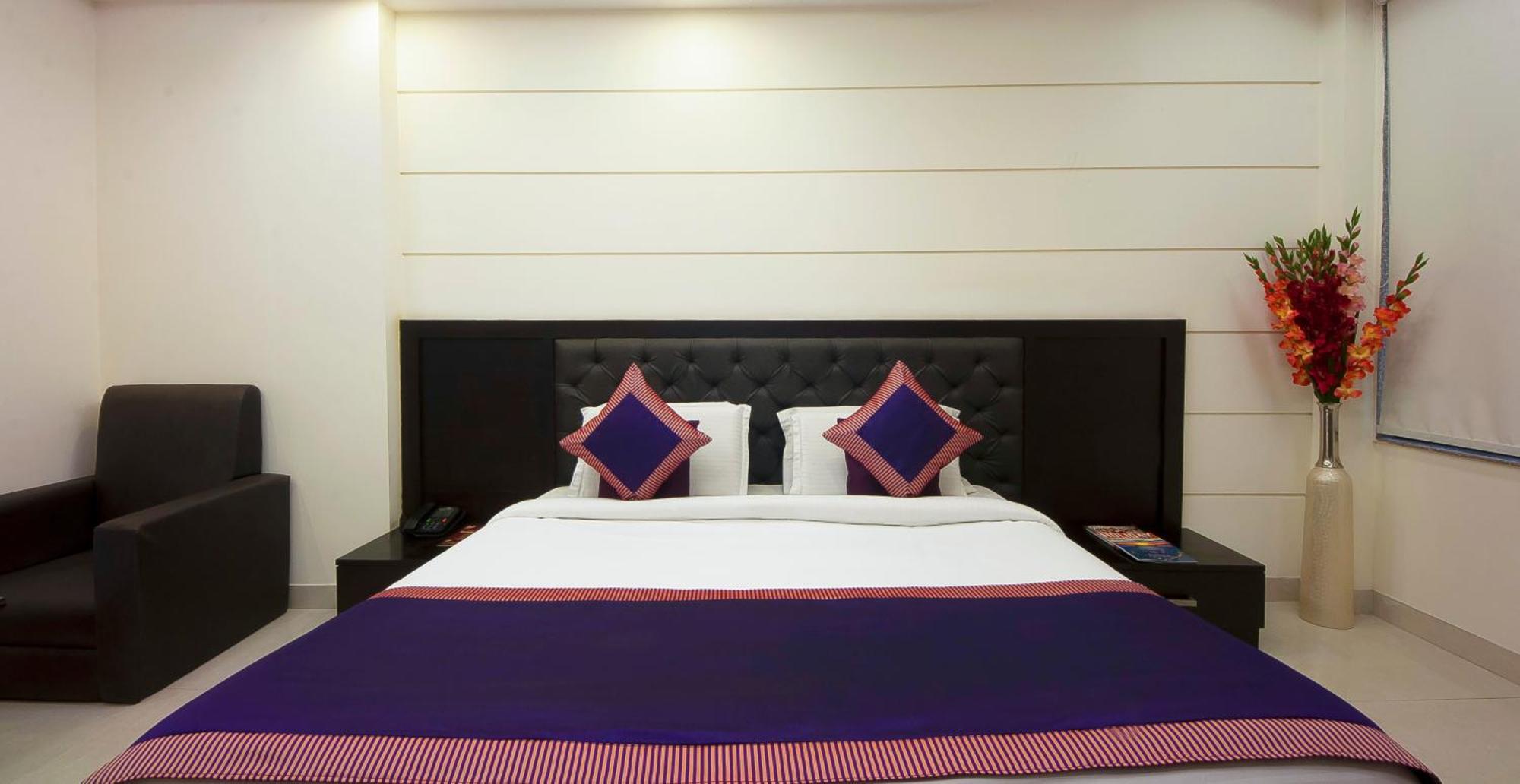 Hotel Transit International- Aerocity Delhi Airport ニューデリー エクステリア 写真